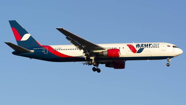 RA-73080:Boeing 767-300:Azur Air
